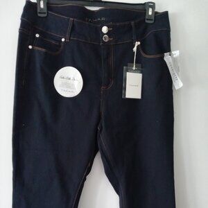 Tahari Charlotte 2 Button Jeans 18W